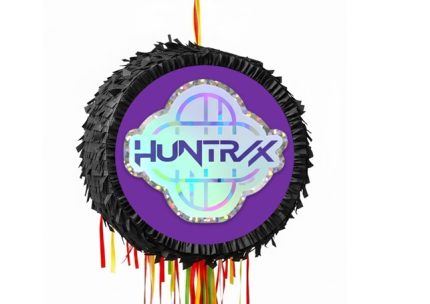 Χειροποίητη Πινιάτα Huntrix 14